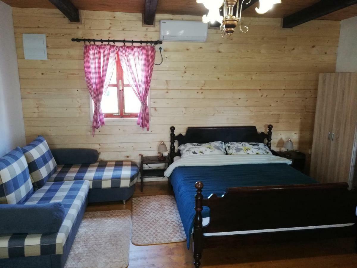 Pod Orehom Drvena Kuca I Sauna Krapina Εξωτερικό φωτογραφία